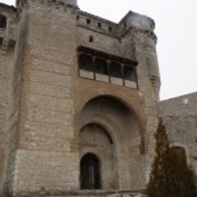 Imagen de la puerta mudéjar del castillo de Cuéllar (Segovia)