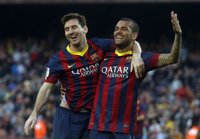 Dani Alves iguala a Maldini con su cuarto título de Supercopa de Europa