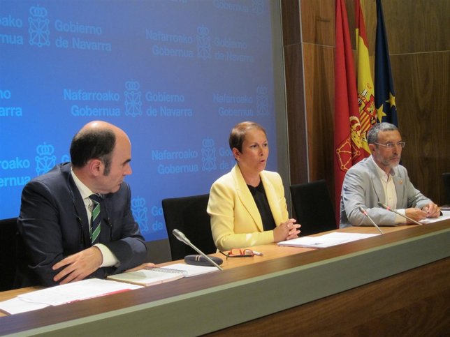 Ayerdi, Barkos y Laparra en la rueda de prensa