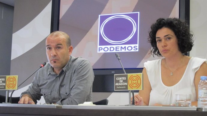 Los diputados de Podemos en las Cortes de Aragón, Carlos Gamarra y Erika Sanz