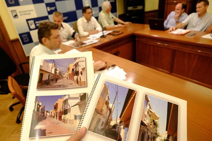 Eliminan el cableado eléctrico en dos calles de Málaga