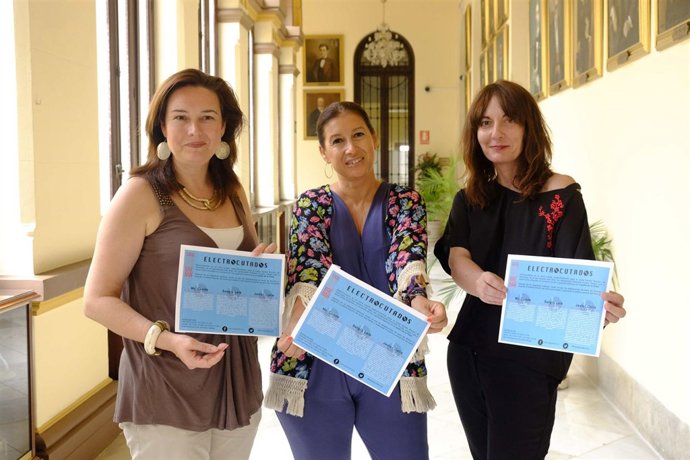 Las ediles María del Mar Martín Rojo, Gemma del Corral, junto a Silvia Grijalba