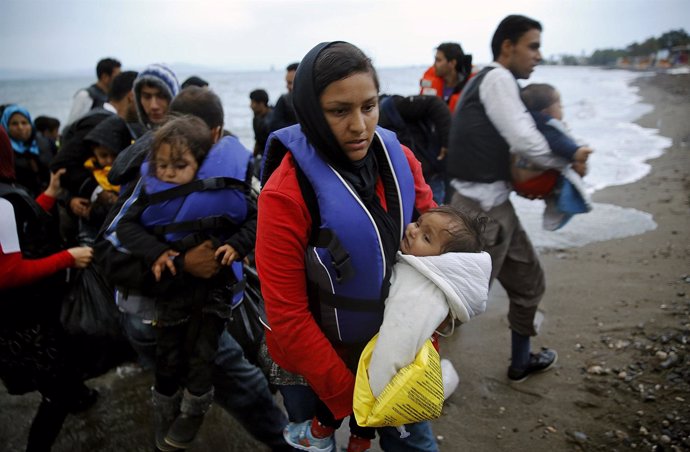 Inmigrantes afganos desembarcan en la isla griega de Kos