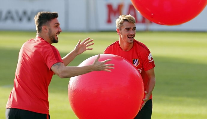 Entrenamiento Atletico de Madrid, Griezmann, Siqueira 