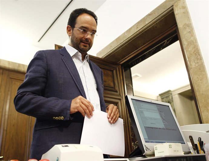 Antonio Hernando, del PSOE, presenta una iniciativa por la trama púnica