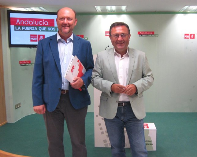 Antonio Pradas y Miguel Ángel Heredia, PSOE, en Málaga
