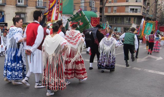Desfile del Bando de la Huerta, huertanas, huertanos, refajo.