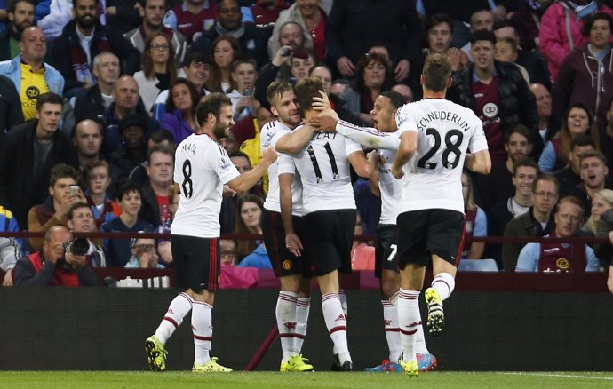 El Manchester United rentabiliza un gol de Januzaj para vencer al Aston Villa