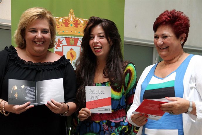 Soleá Morente con Fátima Gómez y Mª Ángeles Blanco