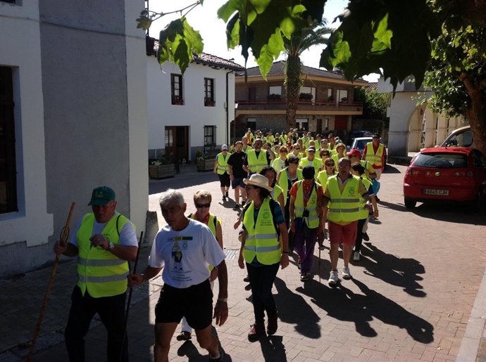 Marcha por el 0,77 solidario 