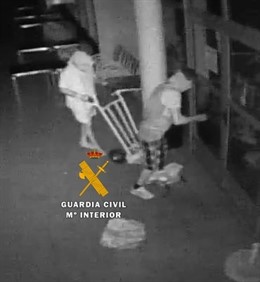 Detenidos por la Guardia Civil por robar en bares de la Serranía de Ronda