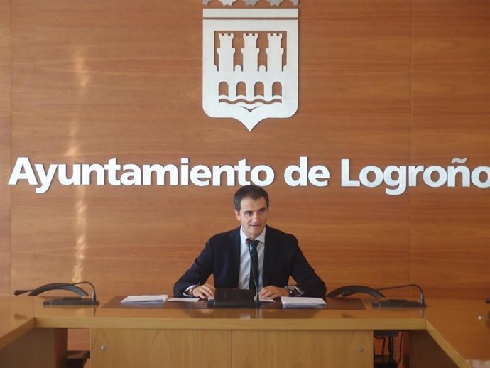 Miguel Sainz durante la rueda de prensa posterior a la Junta 