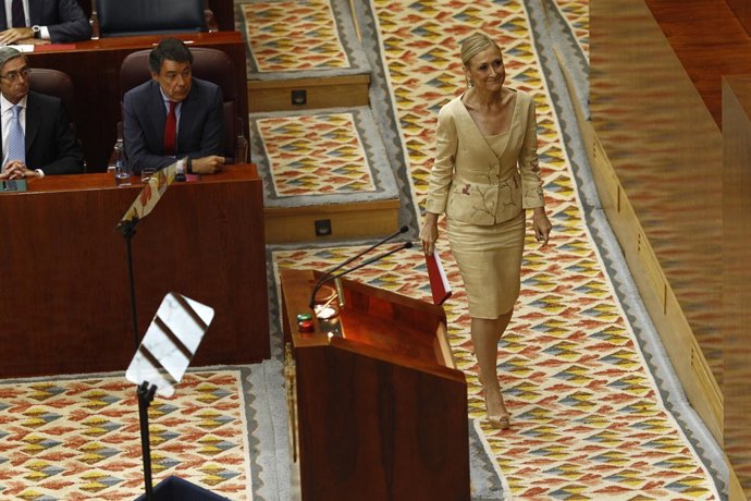 Cristina Cifuentes en su debate de investidura