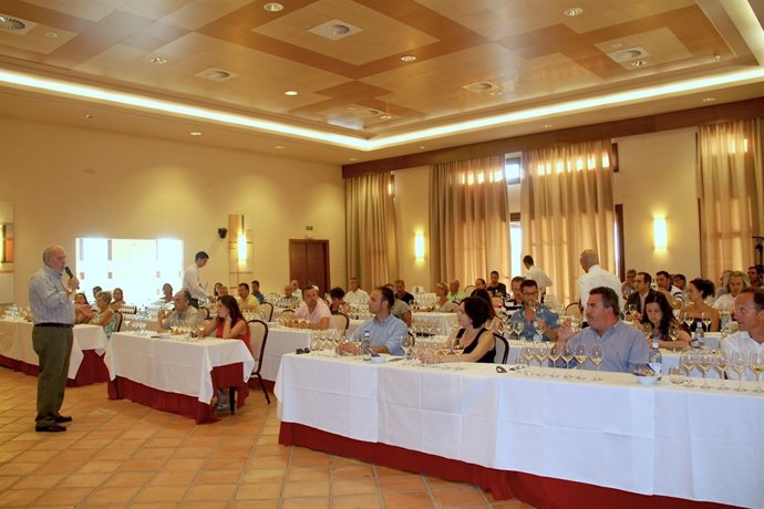 Cata de vino del Condado. 