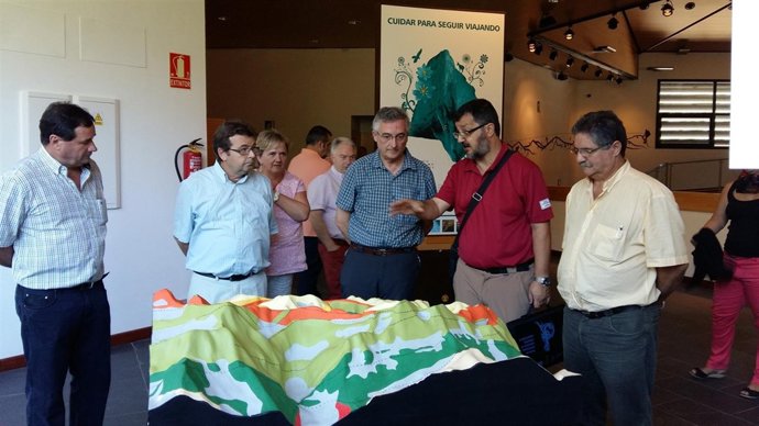 Joaquín Olona en su visita a Torla