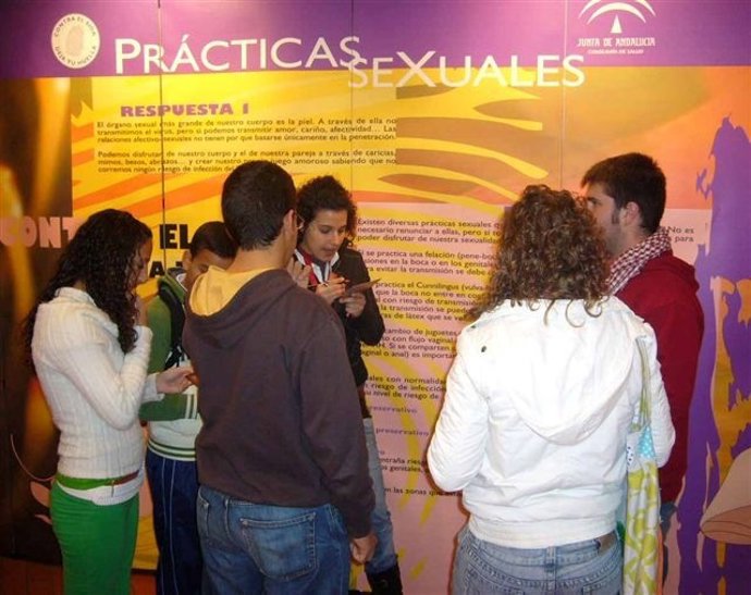 Jóvenes en el programa Forma Joven