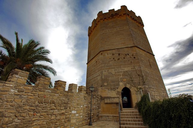 Torre Nueva o de Boabdil.