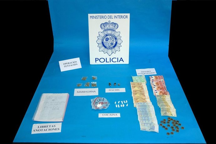 Droga y material intervenido