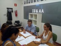 IU-AA exige el pago de las nóminas atrasadas a la plantilla del centro de mayores de Alcalá