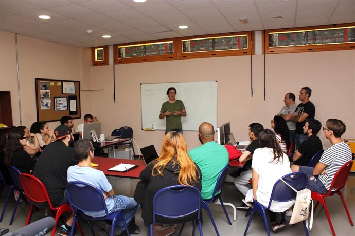Una clase en Doc Exprés