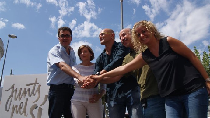 L.Salvadó, C.Forcadell, R.Romeva, G.Bel y M.Roigé, Junts pel sí