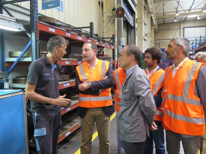 R.Espadaler, R.Montañola, J.Subirana (Unió) en la empresa Sanjo