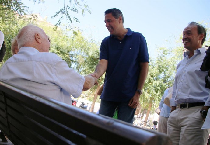 Xavier García Albiol (PP) durante una visita a Sitges (Barcelona)
