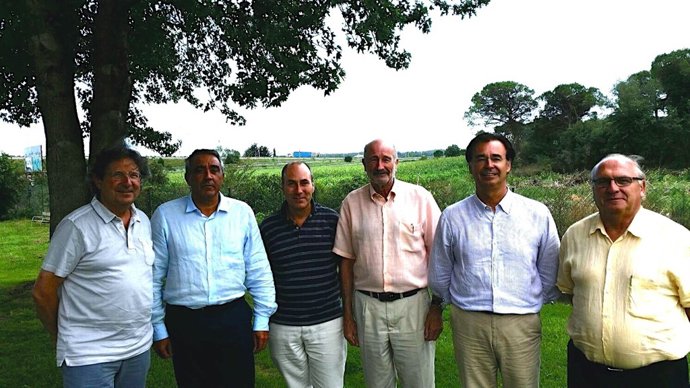 Miembros del GIG reunidos en la N-II