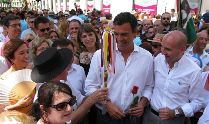 Pedro Sánchez en la Feria del Centro de Málaga