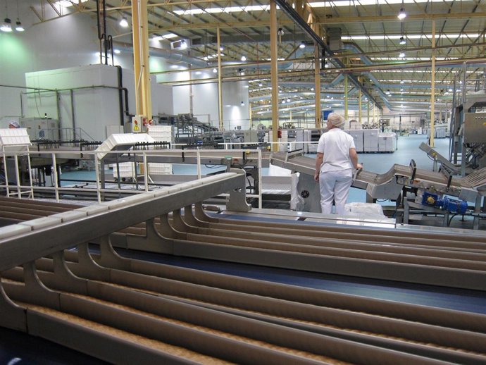 Trabajadora industria La Rioja, empresas