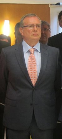 El Principado recuerda al Gobierno del PP que el sistema de salud se basa en la Universalidad