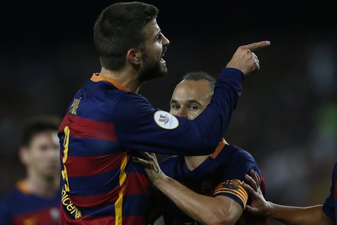 Gerad Piqué e Iniesta, Final Supercopa. Barcelona FC- Athletic Club