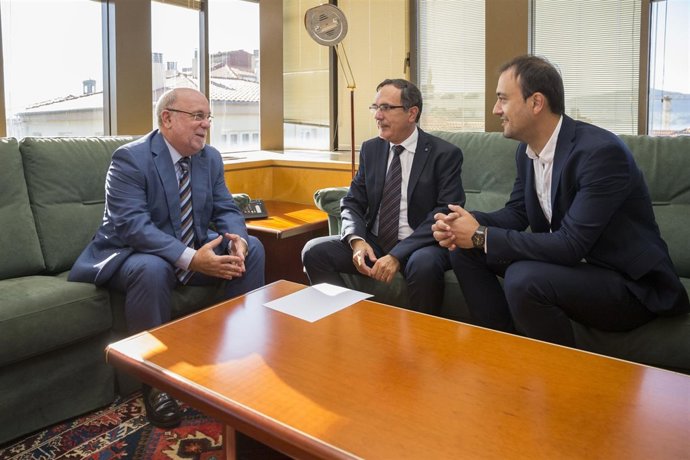 Sota con el alcalde de Torrelavega 