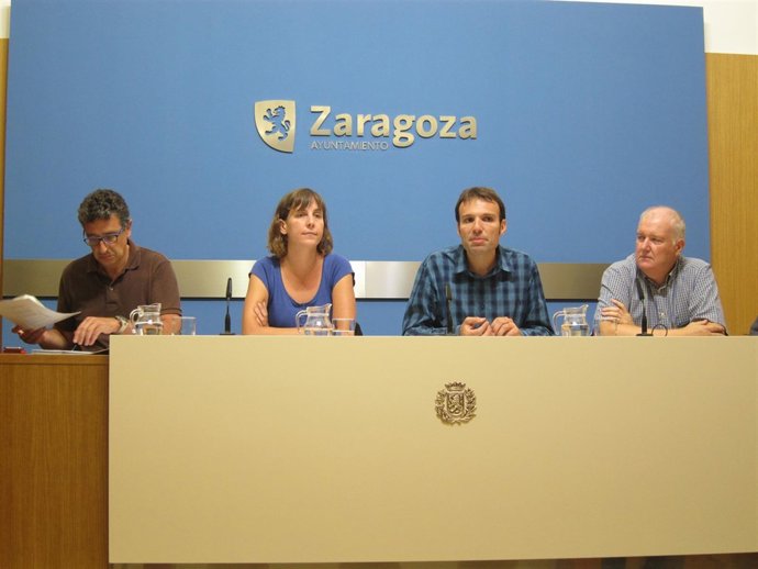 Rueda de prensa para explicar las obras de renovación de tuberías