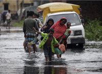 Las inundaciones en Bangladesh dejan a cientos de miles de personas sin hogar