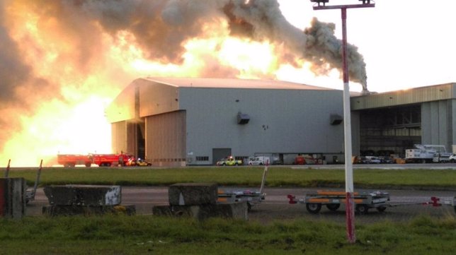 Incendio en un hangar del aeropuerto de Dublín