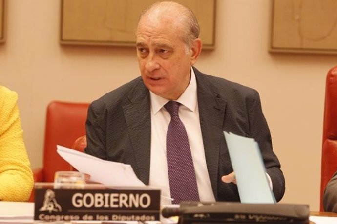 Fernández Díaz defiende su reunión con Rato