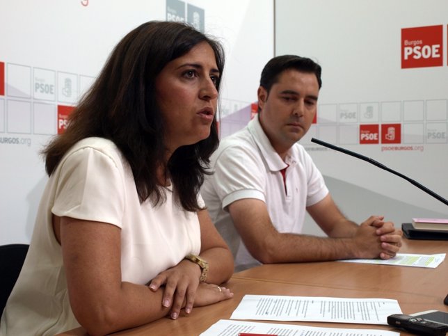 Esther Peña y Daniel de la Rosa, en rueda de prensa. 