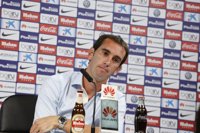 Godín: "Benzema tiene muchas condiciones, por eso juega en el Real Madrid"