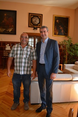 Gutiérrez con el alcalde de La Iglesuela
