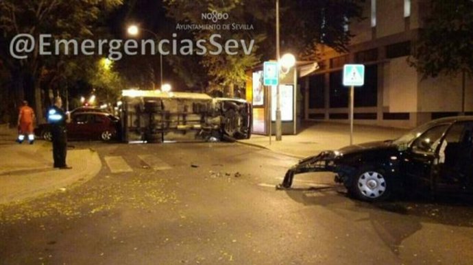 Vuelco de un camién en Marqués de Nervión