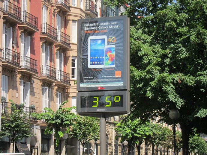 Termómetro marca 35 grados en Bilbao