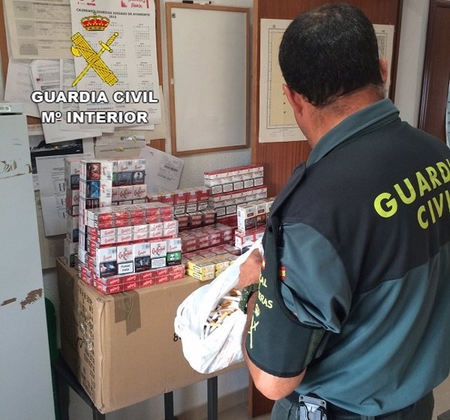 Tabaco aprenhendido por la Guardia Civil en Ayamonte.