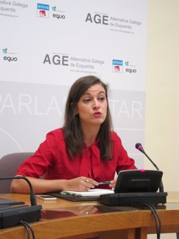 Eva Solla, diputada de AGE y miembro de Esquerda Unida
