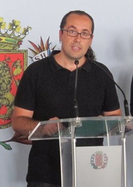 El concejal de Servicios Públicos y Personal, Alberto Cubero