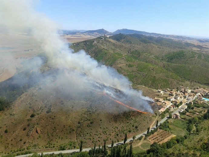 Imagen del incendio en Mues