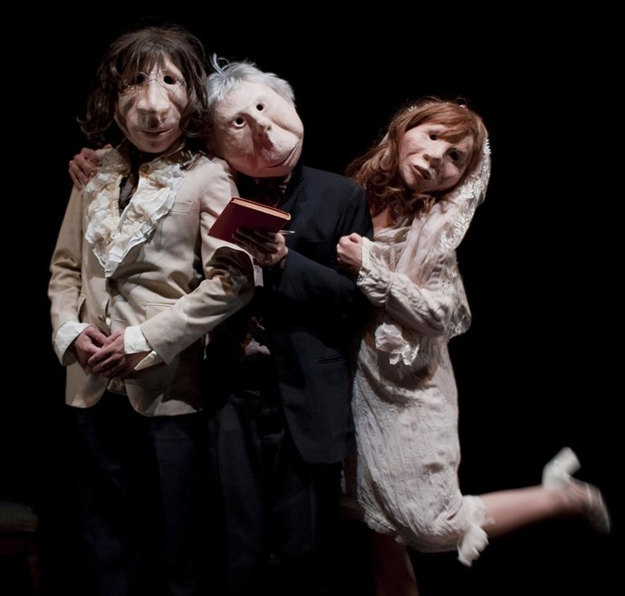 Escena de 'André y Dorine' de Kulunka Teatro