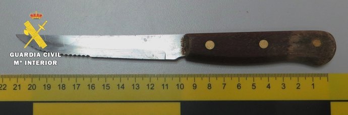 Imagen del cuchillo intervenido en la dentención de un hombre en Burgos