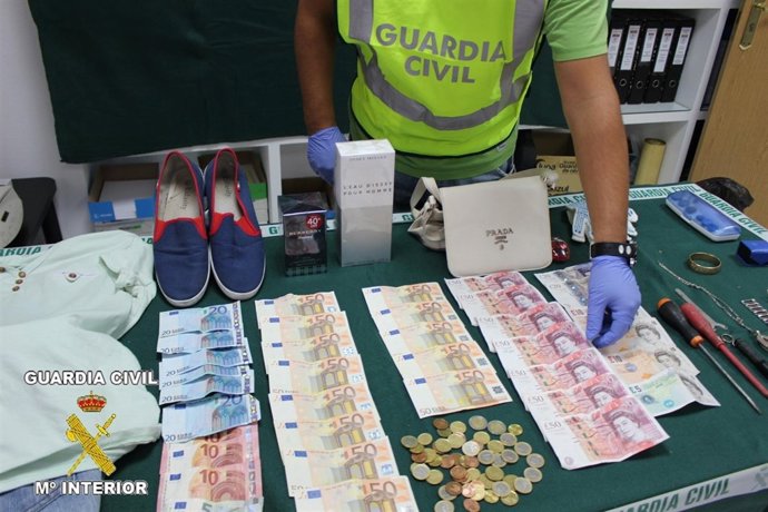 Material recuperado de robos en Moraria