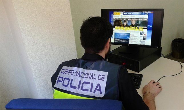 La Policía Nacional detiene a un joven por “grooming”